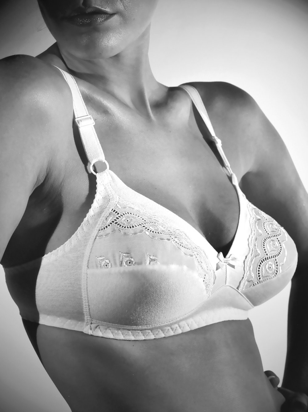 301 REGGISENO IN PURO COTONE CON RICAMO COTTON STYLE GIOS
